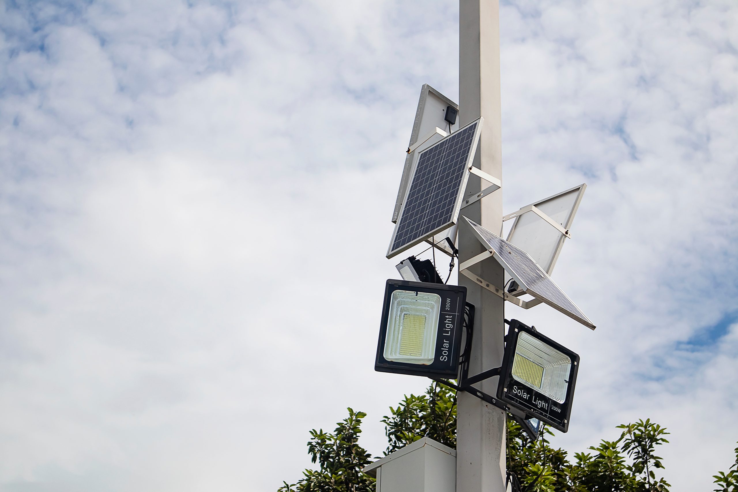 Mounted solar light representing sustainable led drivers